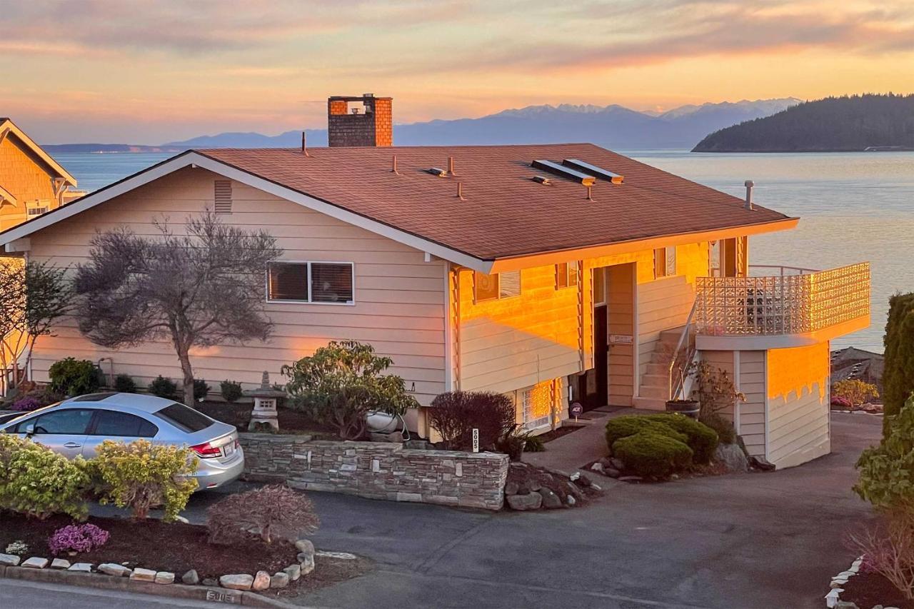 Anacortes Paradise Vacation Rental With Water Views! Exterior photo